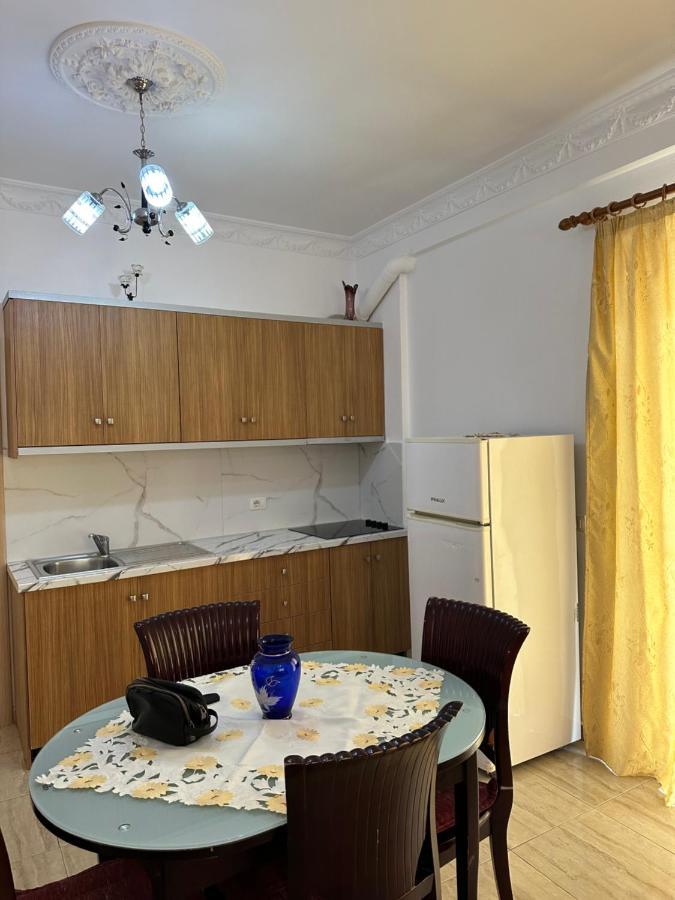 Sun And Sea Apartment Saranda Luaran gambar