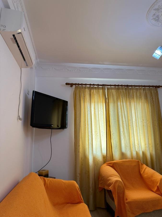 Sun And Sea Apartment Saranda Luaran gambar