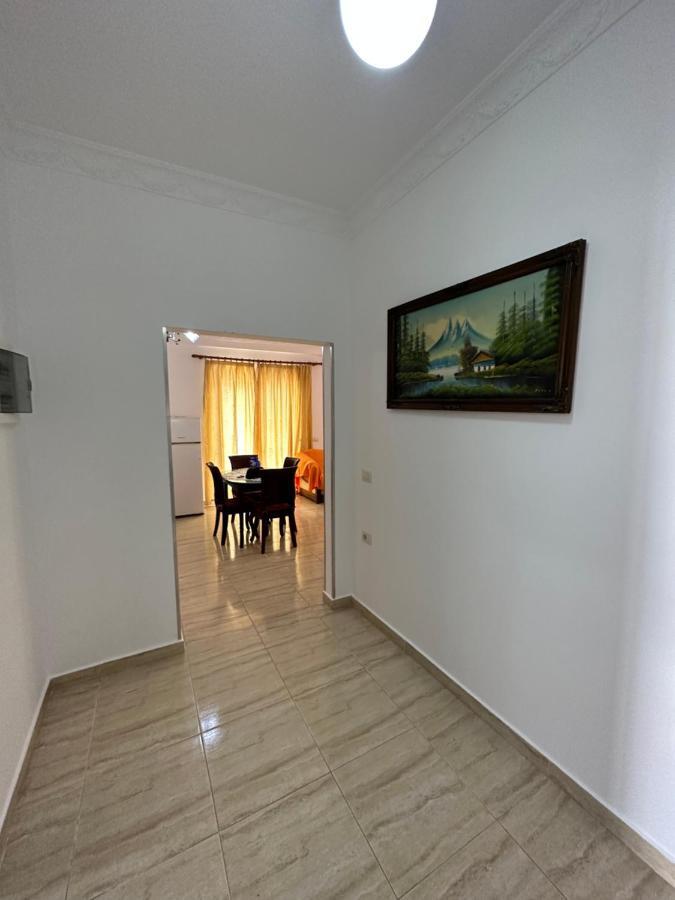 Sun And Sea Apartment Saranda Luaran gambar