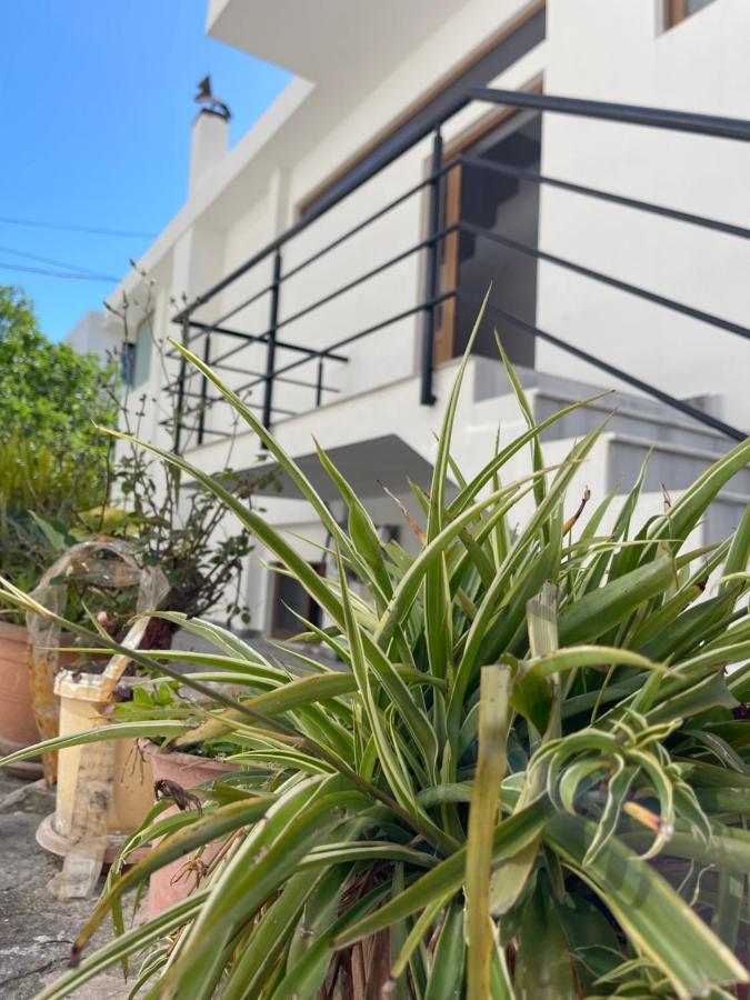 Sun And Sea Apartment Saranda Luaran gambar