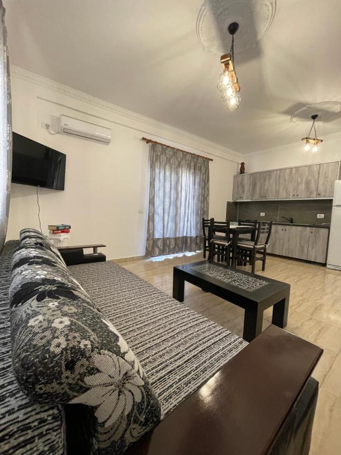 Sun And Sea Apartment Saranda Luaran gambar