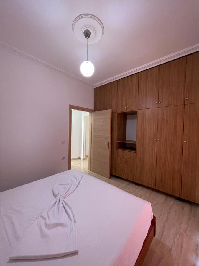 Sun And Sea Apartment Saranda Luaran gambar