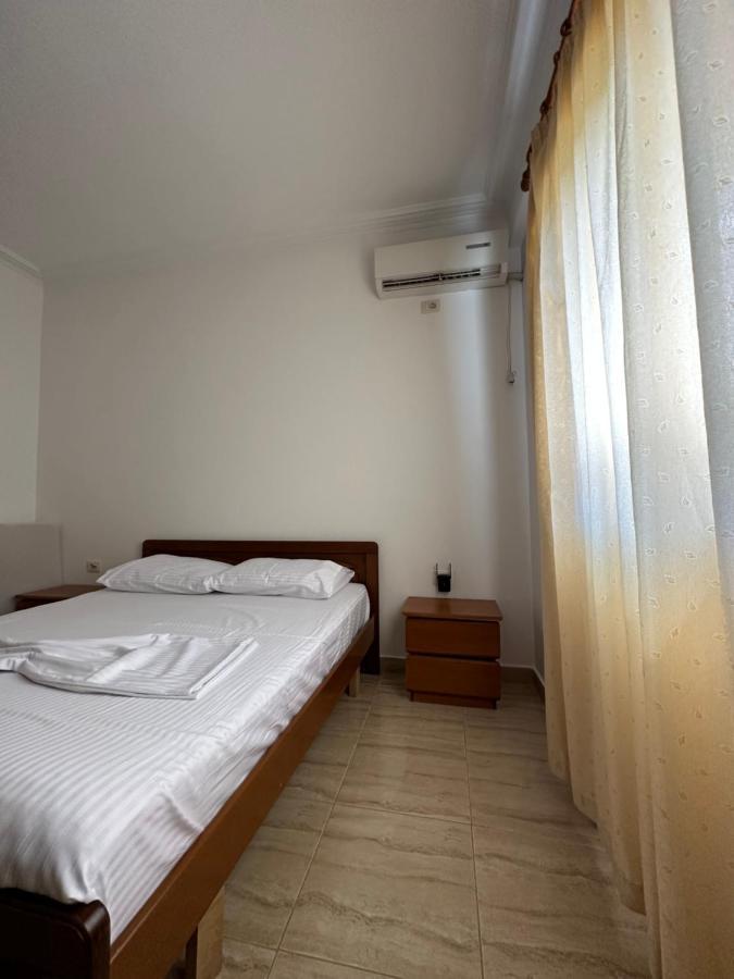 Sun And Sea Apartment Saranda Luaran gambar