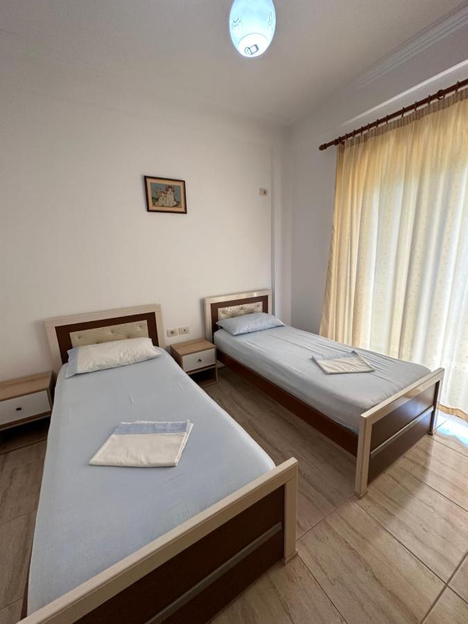 Sun And Sea Apartment Saranda Luaran gambar