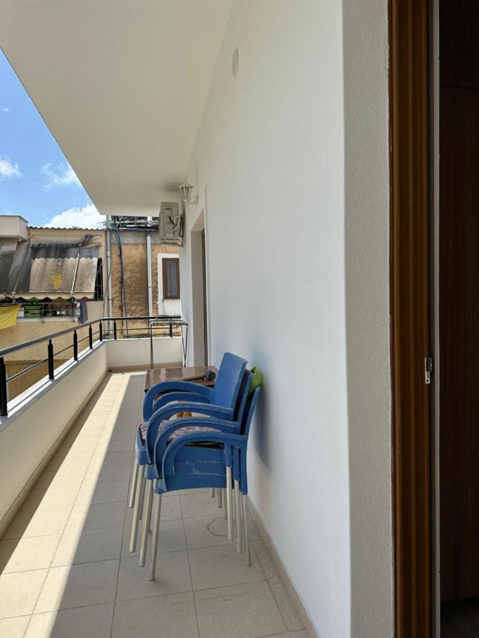 Sun And Sea Apartment Saranda Luaran gambar